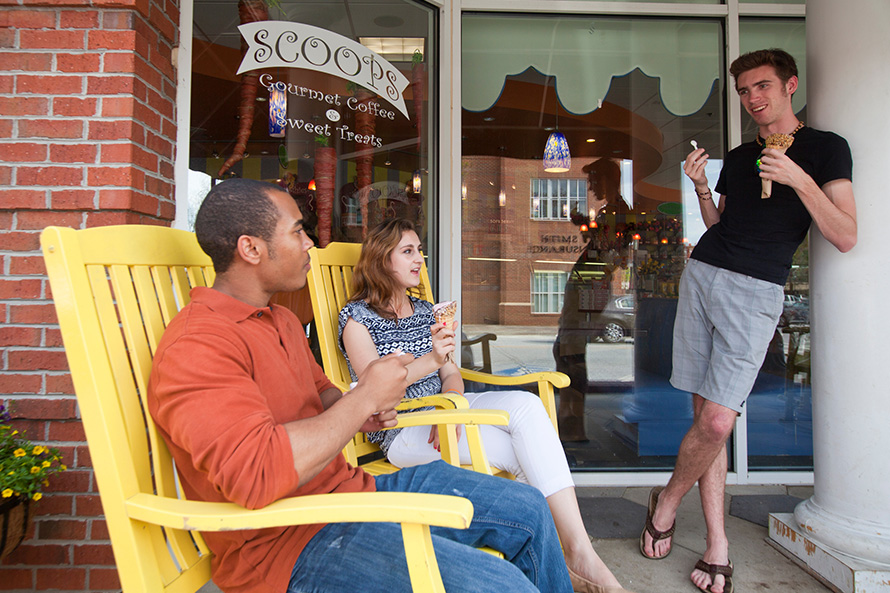 Oxford students enjoy ice cream in Covington