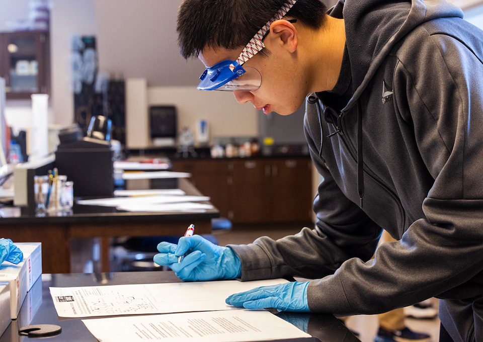 students experimenting in the lab
